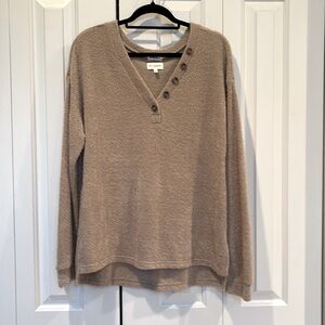 Blu pepper sweater. Size large.